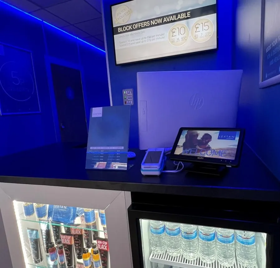 Lextan salon reception with Lilliput UM1010 point of sale monitors at the counter